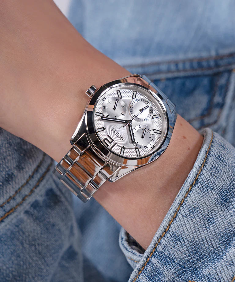 GUESS Ladies Silver Tone Multi-function GW0760L1