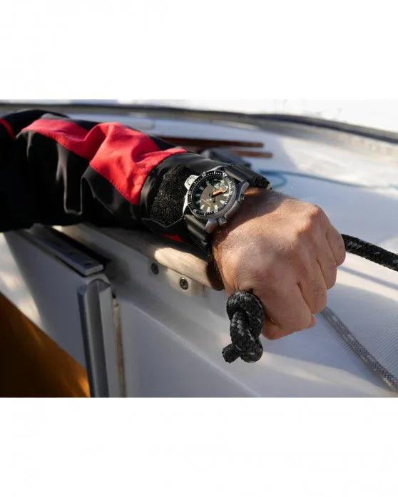 CITIZEN Promaster Aqualand Divers Black Rubber Strap JP2000-08E